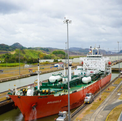 miraflores-locks-in-panama-city-canal-2026-01-11-09-10-43-utc